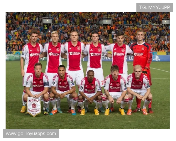 阿贾克斯主场强势，荷甲冠军之争步步为营，阿贾克斯在荷甲什么地位